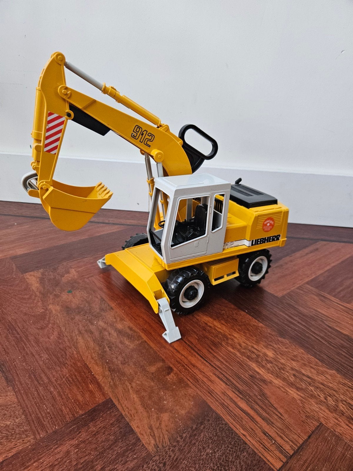 Bruder Liebherr 912 graafmachine, Ophalen, Zo goed als nieuw