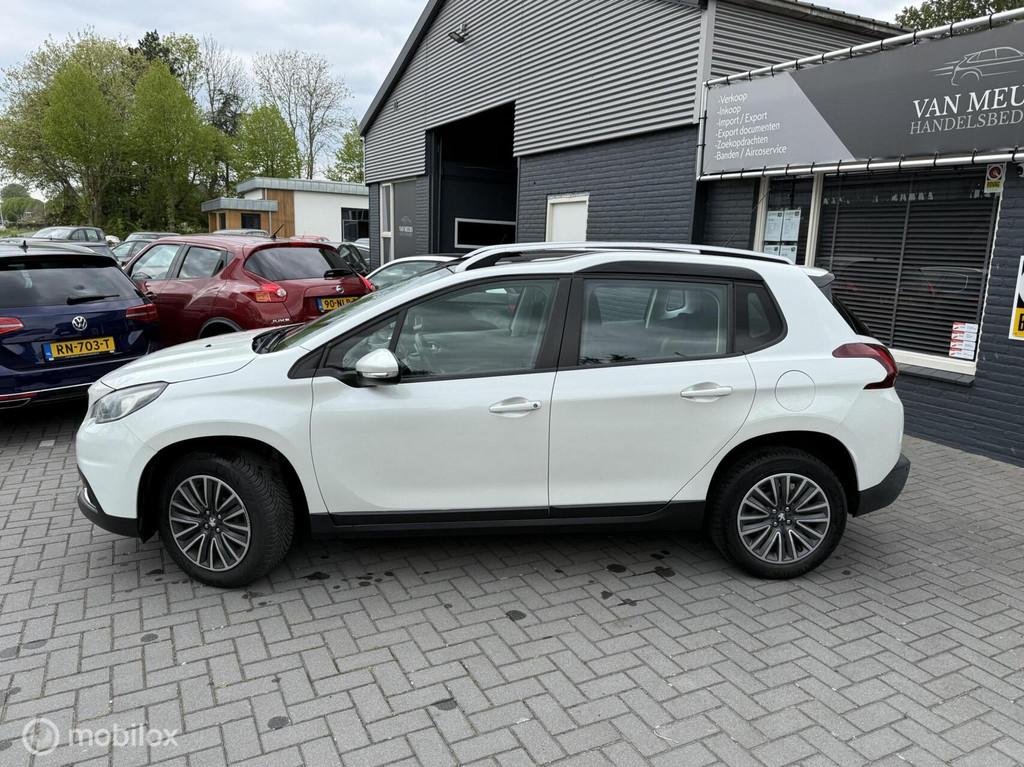 Peugeot 2008 1.2 PureTech Blue Lion, Airco, Navigatie, NW DB, Voorwielaandrijving, Stof, Bedrijf, Handgeschakeld