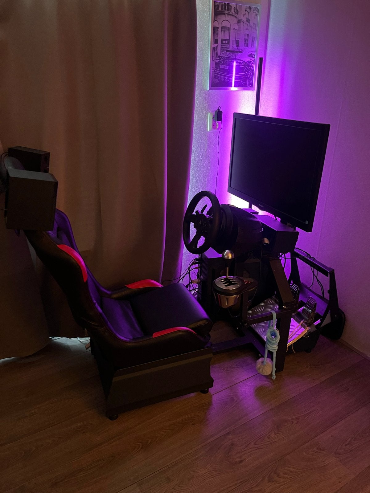PlaySeat RaceRoom met stuur, pedalen en schakelpook compleet, Ophalen, Overige merken, Zo goed als nieuw
