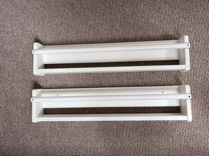 IKEA FLISAT wandopberger, boekenrekje (2 stuks) - wit, Ophalen, Zo goed als nieuw