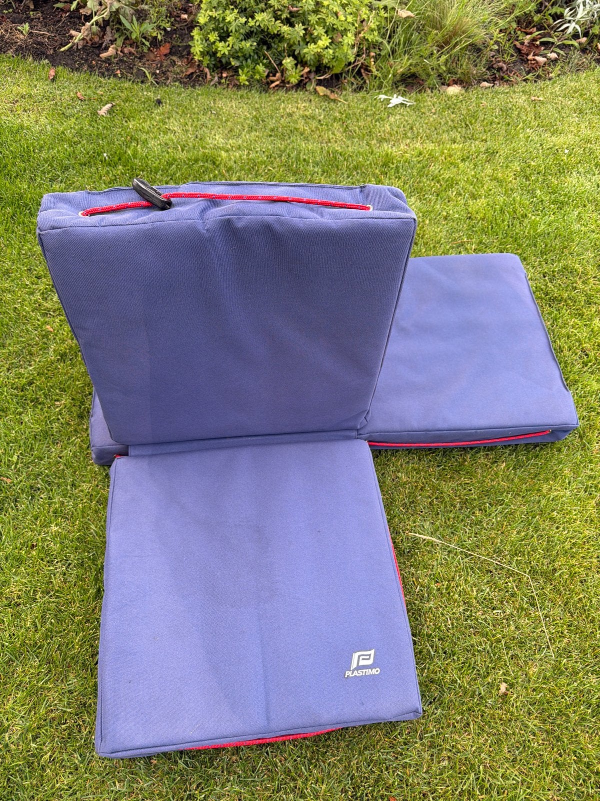 2 Plastimo bootkussens rood met blauw, Ophalen of Verzenden, Gebruikt, Interieur en Kussens