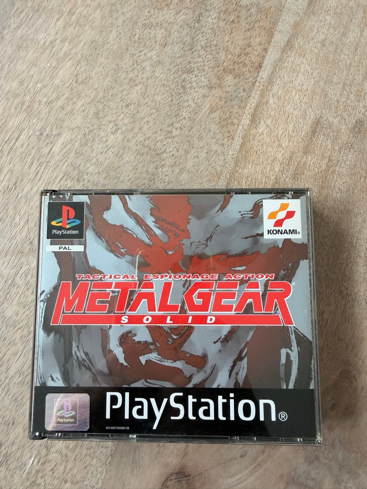 Metal Gear Solid (PAL) PlayStation 1 met Silent Hill demo, Spelcomputers en Games, Games | Sony PlayStation 1, Avontuur en Actie