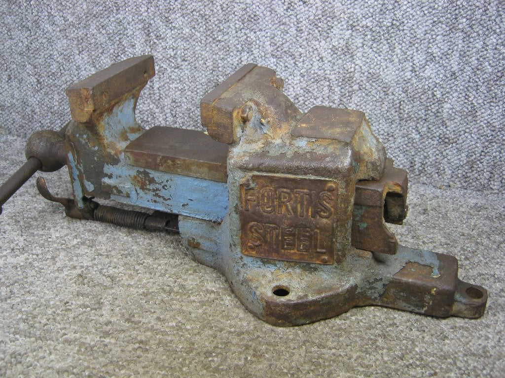 Bankschroef met snelverstelling. 19kg. FORTIS STEEL, Antiek en Kunst, Verzenden
