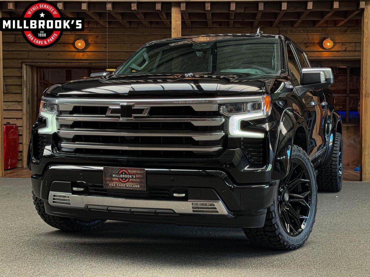 Chevrolet Silverado High Country, Widebody, 4Play velgen, LP, Automaat, 8 cilinders, 4 stoelen, Zwart