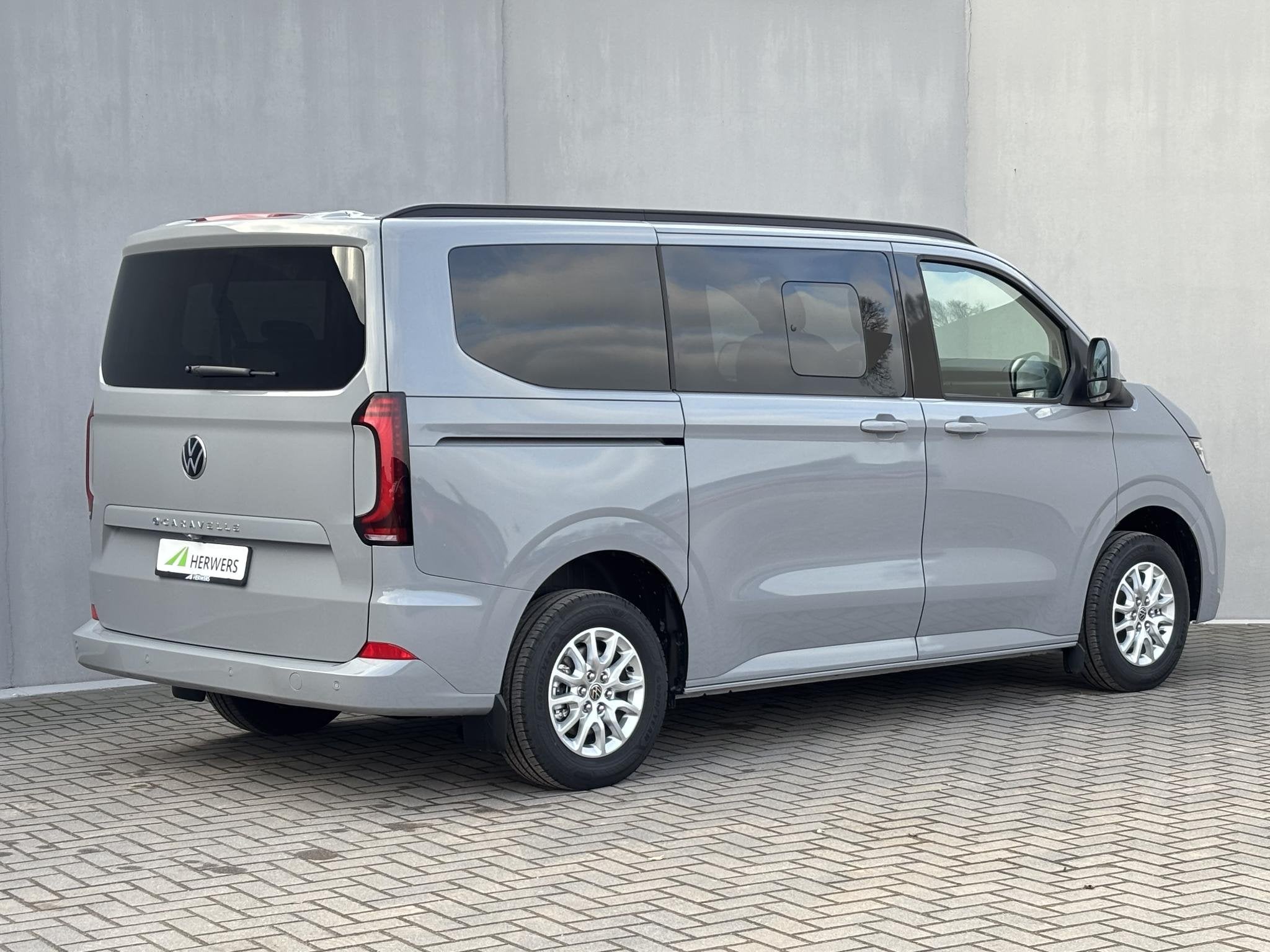 Volkswagen e-Transporter Caravelle 32 L1H1 Life 64 kWh Autom, Auto's, Volkswagen, Automaat, Gebruikt, Overige carrosserieën, 2000 kg