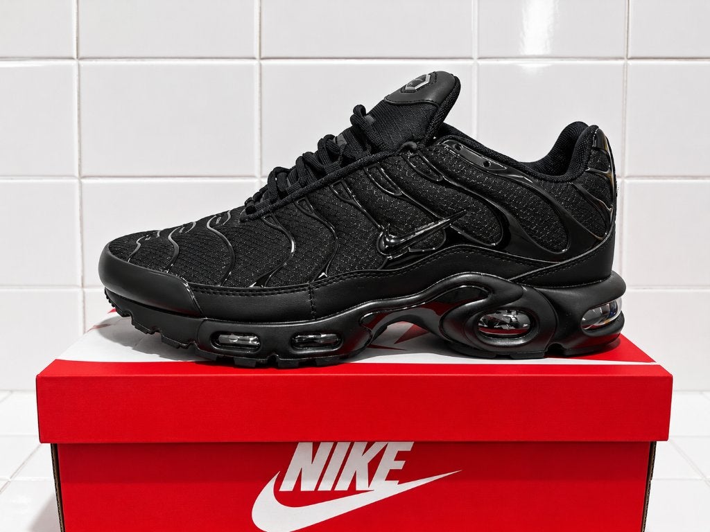 Nike air max plus TN zwart maat 42, Nike air max, Zwart, Nieuw, Ophalen of Verzenden