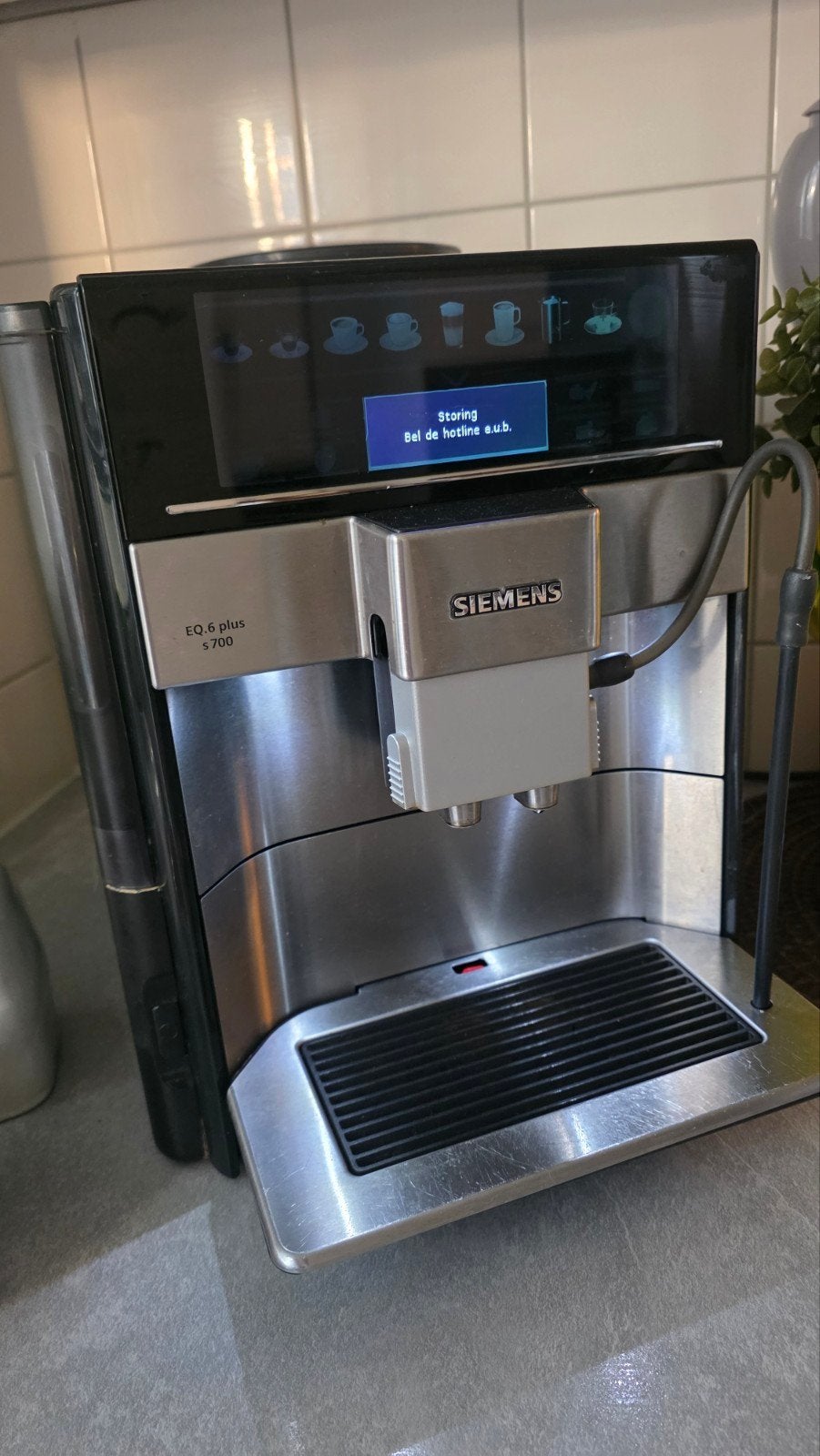 Siemens EQ.6 Plus S700 - Werkt, maar geeft storing, Ophalen, Niet werkend, Koffiemachine, Koffiebonen