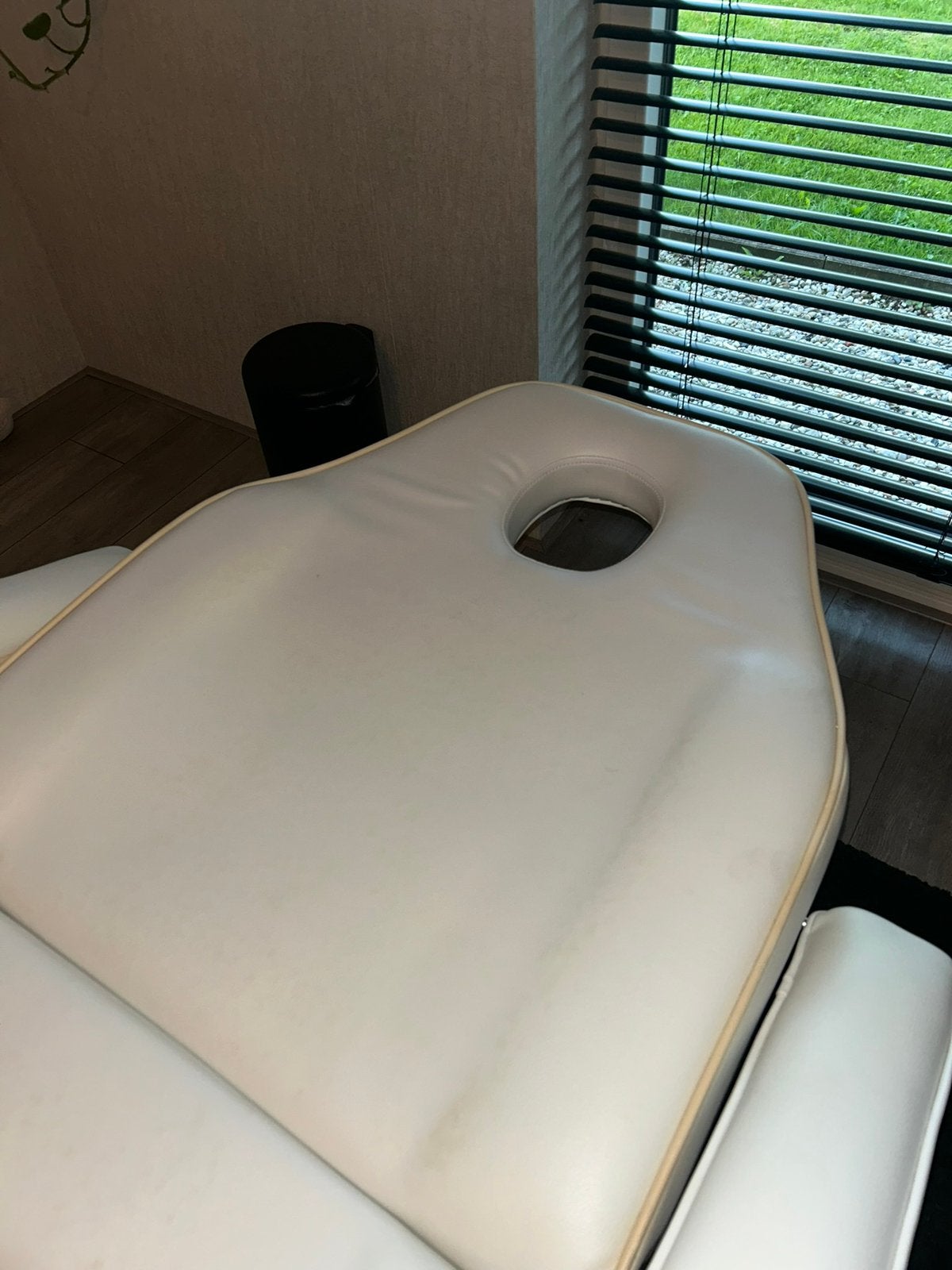 Foto 5 van Behandelstoel / massagestoel