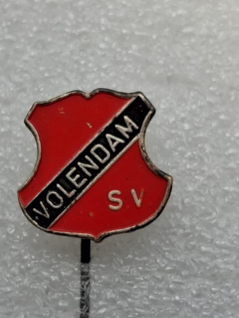 Speldje sv Volendam voetbal, Verzamelen, Speldjes, Pins en Buttons, Ophalen of Verzenden, Zo goed als nieuw, Sport