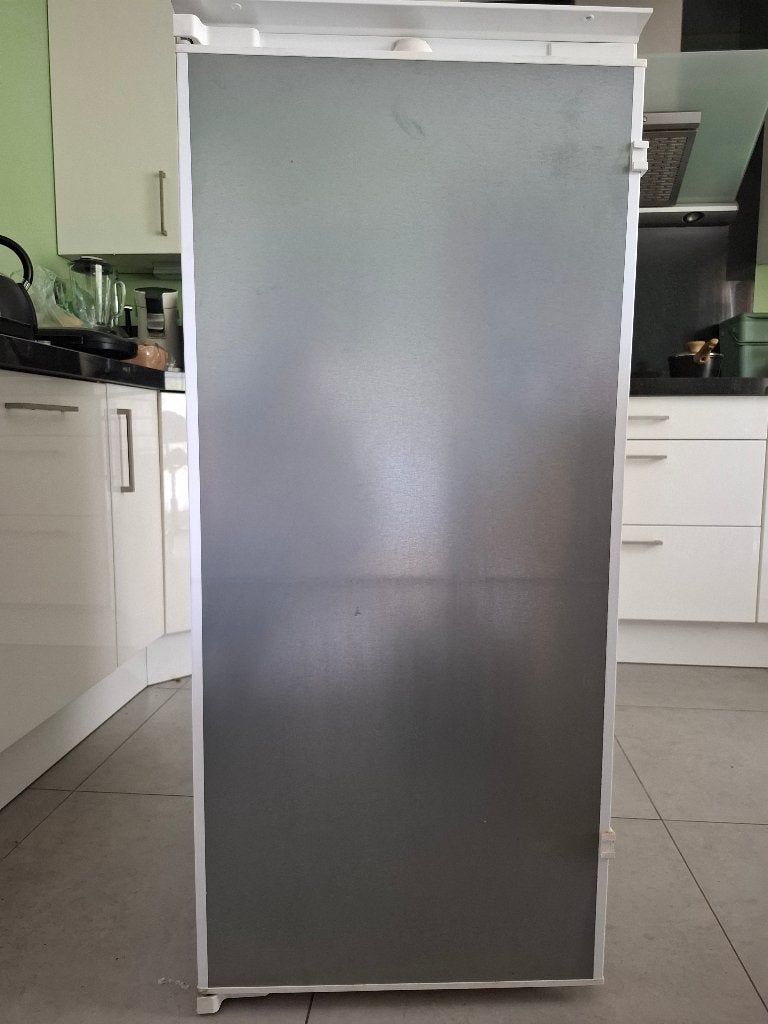 Siemens inbouwkoelkast energie A+, Ophalen, Zonder vriesvak, 120 tot 140 cm, 200 liter of meer