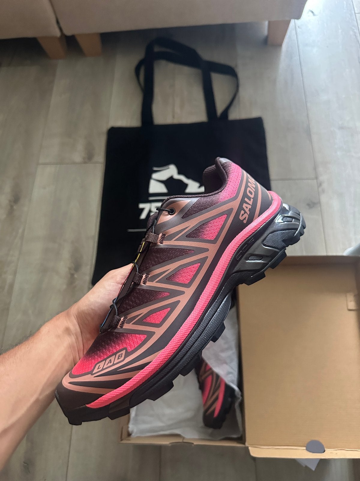 Salomon XT-6 Skyline Black Coffee Rouge Red Maat EU44, Nieuw, Ophalen of Verzenden, Sneakers of Gympen, Overige kleuren
