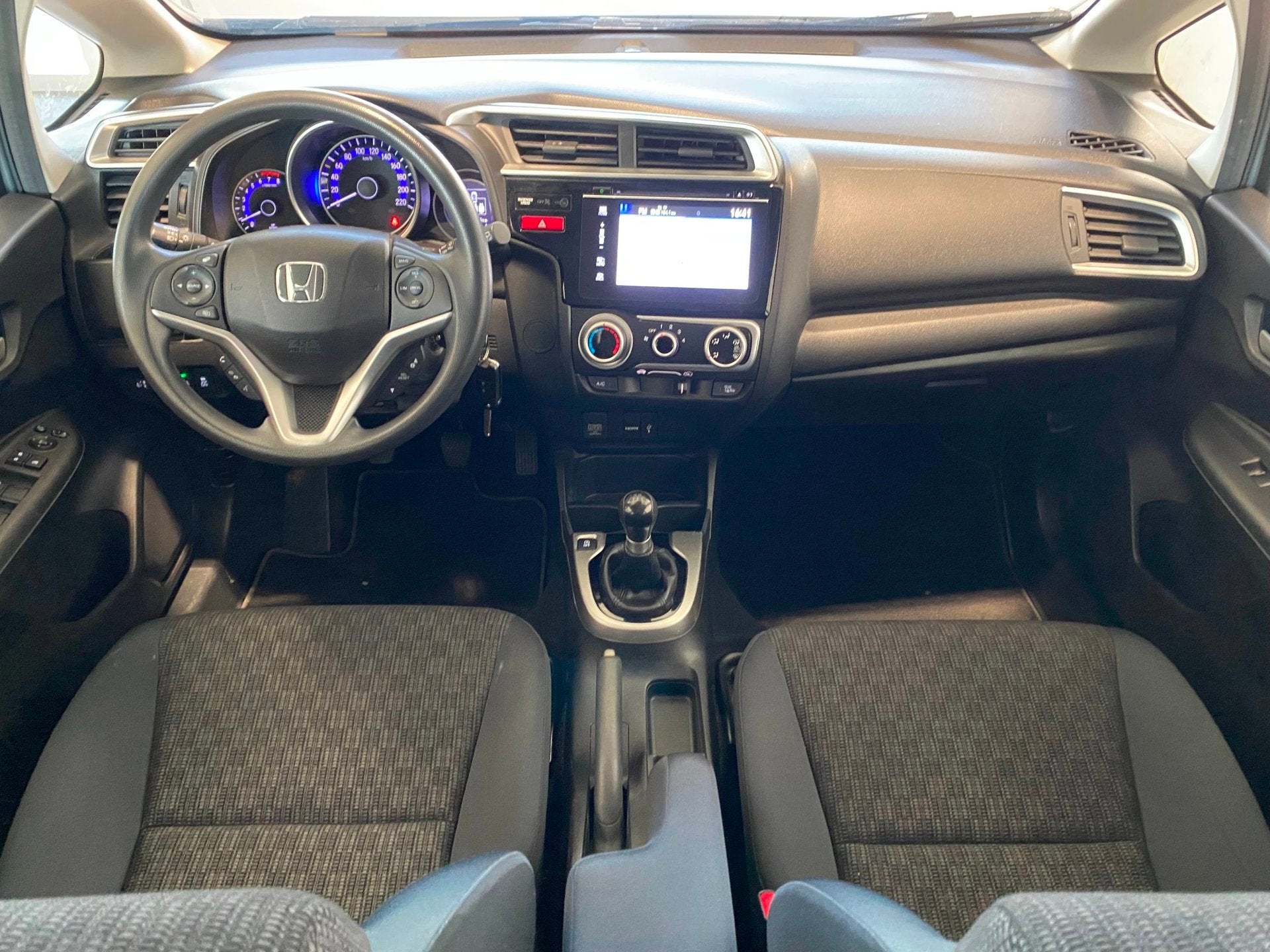 Honda Jazz 1.3 i-VTEC Trekhaak Cruise Navi NL-auto, Auto's, Voorwielaandrijving, 450 kg, Gebruikt, Euro 6