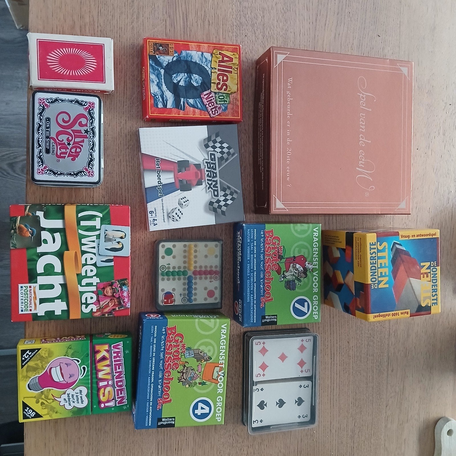 Diverse (12) bordspellen en kaartspellen - Set, Vijf spelers of meer, Ophalen, Gebruikt, Diverse uitgevers