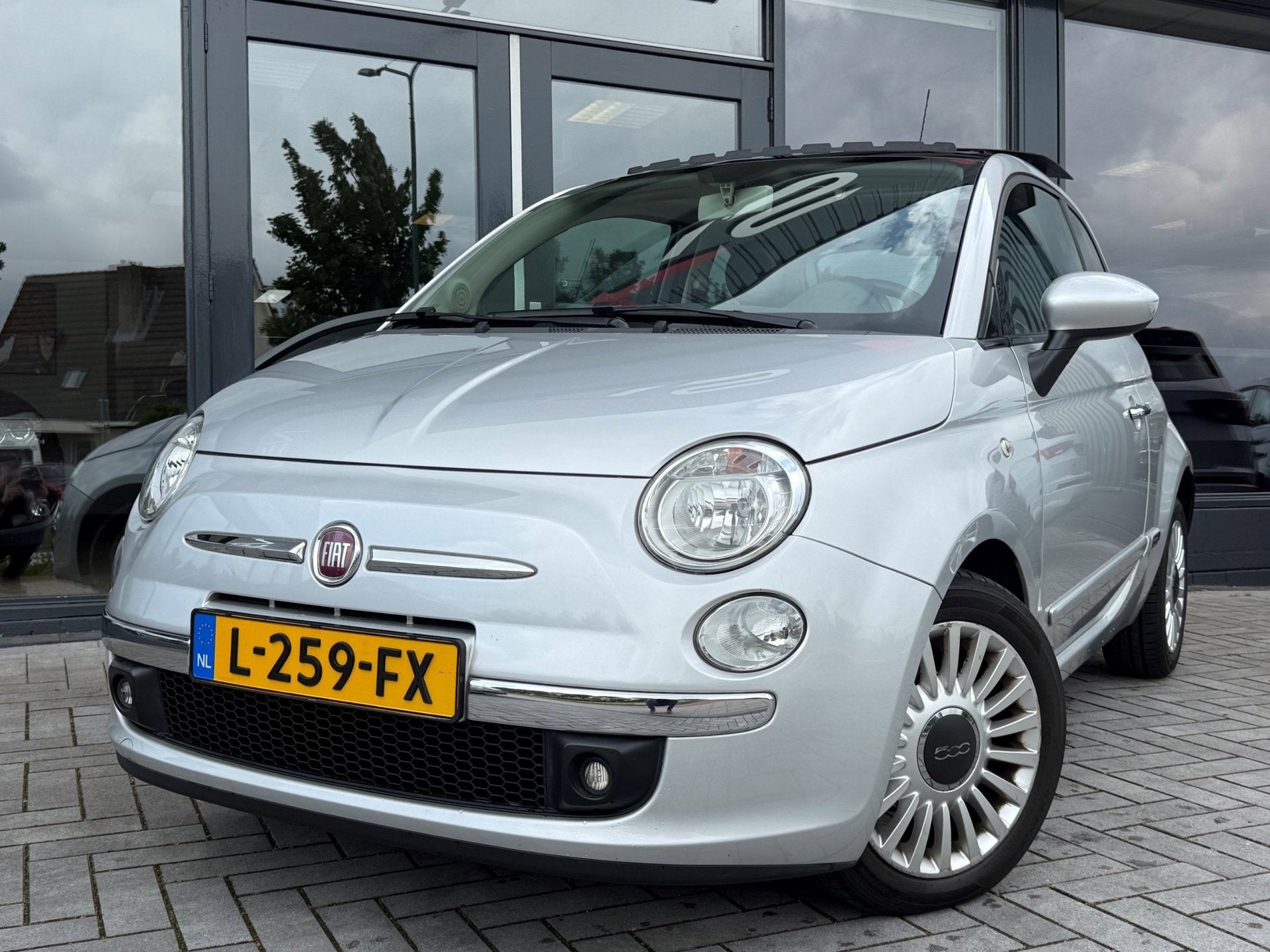 Fiat 500 1.2 Elektrisch Panoramadak Automaat Airco Nieuwe ap, Auto's, Fiat, Euro 5, Stof, Gebruikt, 1242 cc