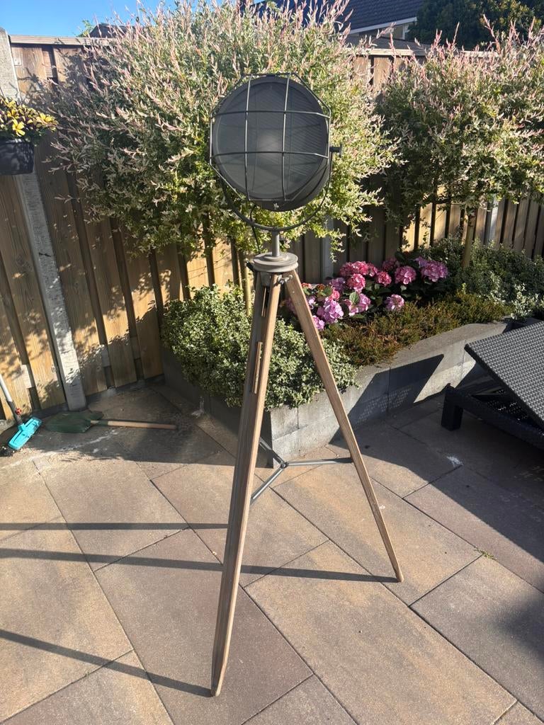 Mooie staande lamp, Ophalen, Zo goed als nieuw
