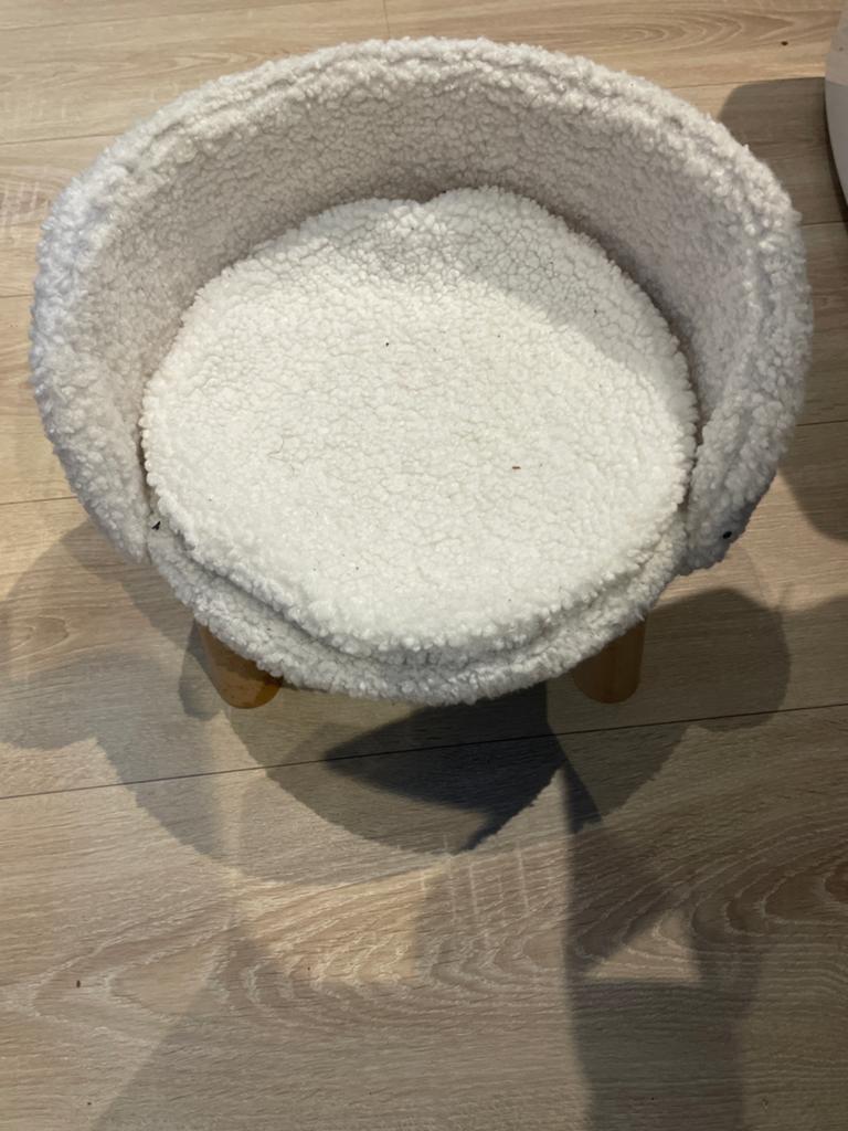 Stoeltje voor kat, Ophalen of Verzenden, Zo goed als nieuw