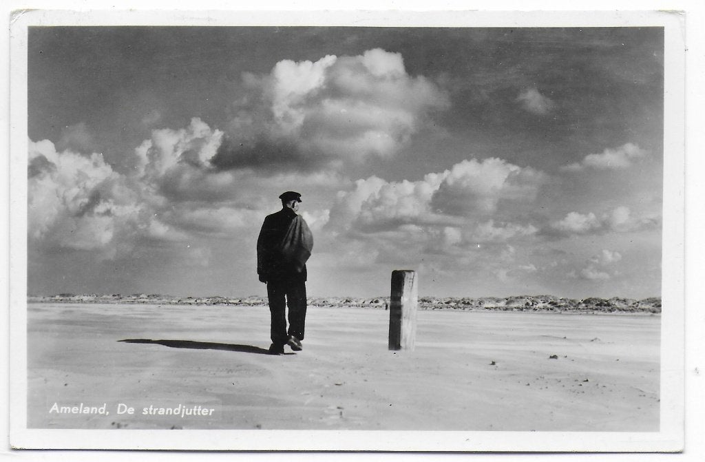 Ameland De Strandjutter Ansichtkaart Uit 1959 ( B7371 ), Ophalen of Verzenden, 1940 tot 1960, Gelopen, Waddeneilanden