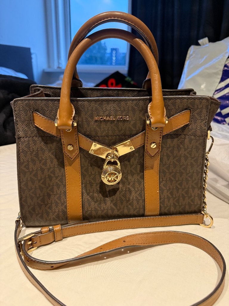 Micheal kors tas, Sieraden, Tassen en Uiterlijk, Tassen | Damestassen, Ophalen, Zo goed als nieuw, Schoudertasje