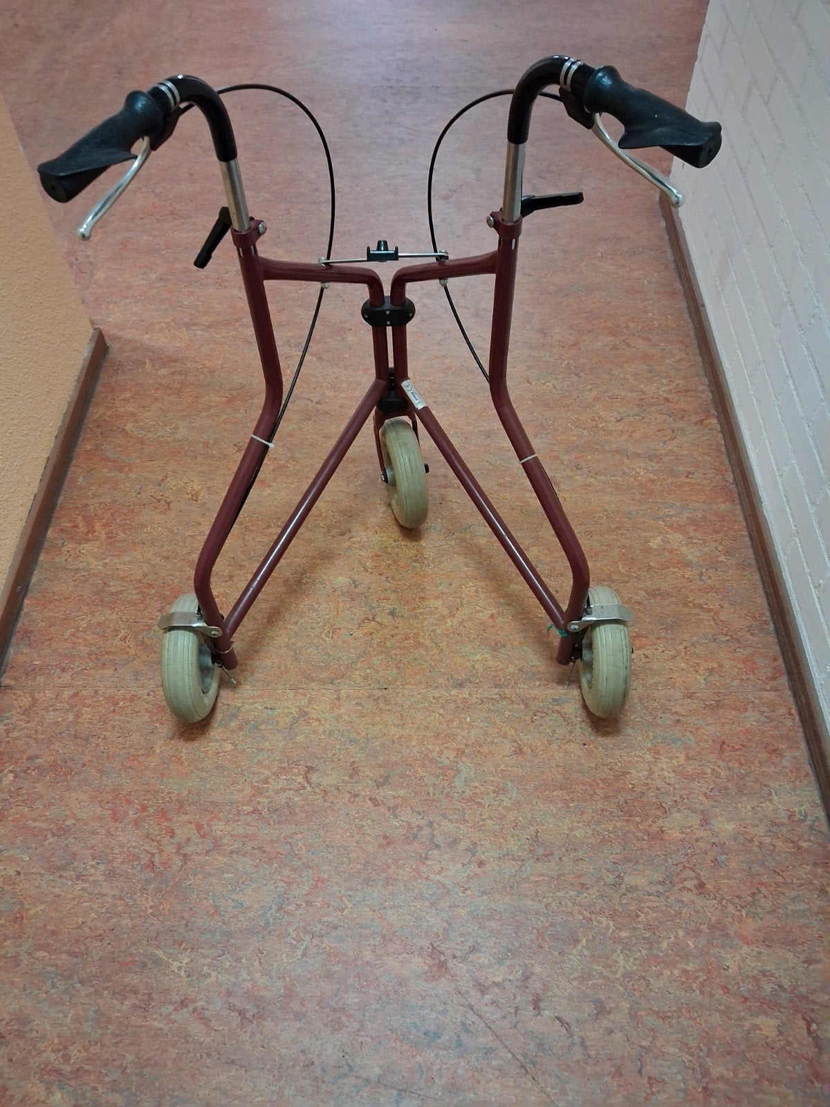 rollator(voor binnen?), Ophalen of Verzenden, Zo goed als nieuw