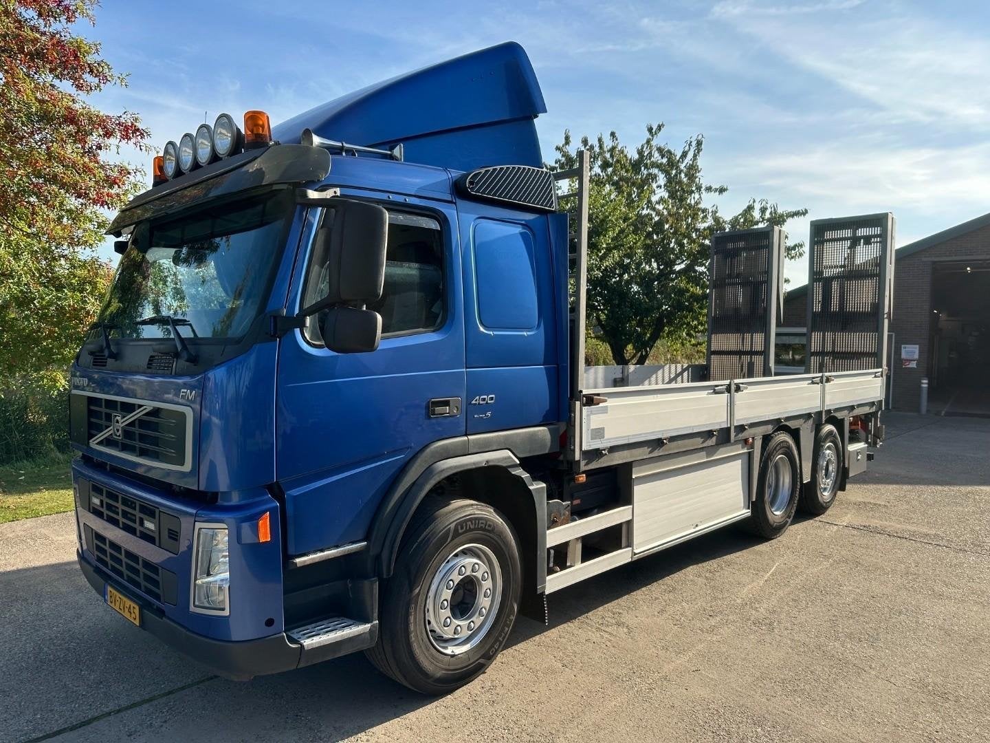 Volvo FM400 6X2 / NL TRUCK / SLECHTS 173.000KM / HYDRAULISCH, Auto's, Euro 5, Blauw, Origineel Nederlands, Bedrijf