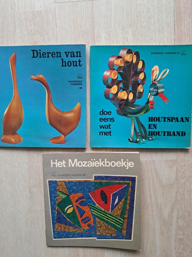 3x hobby boekjes,hout,houtspaan,mozaïek,3x32 pag.€ 0.75 Tot., Boeken, Ophalen of Verzenden, Zo goed als nieuw, Overige onderwerpen