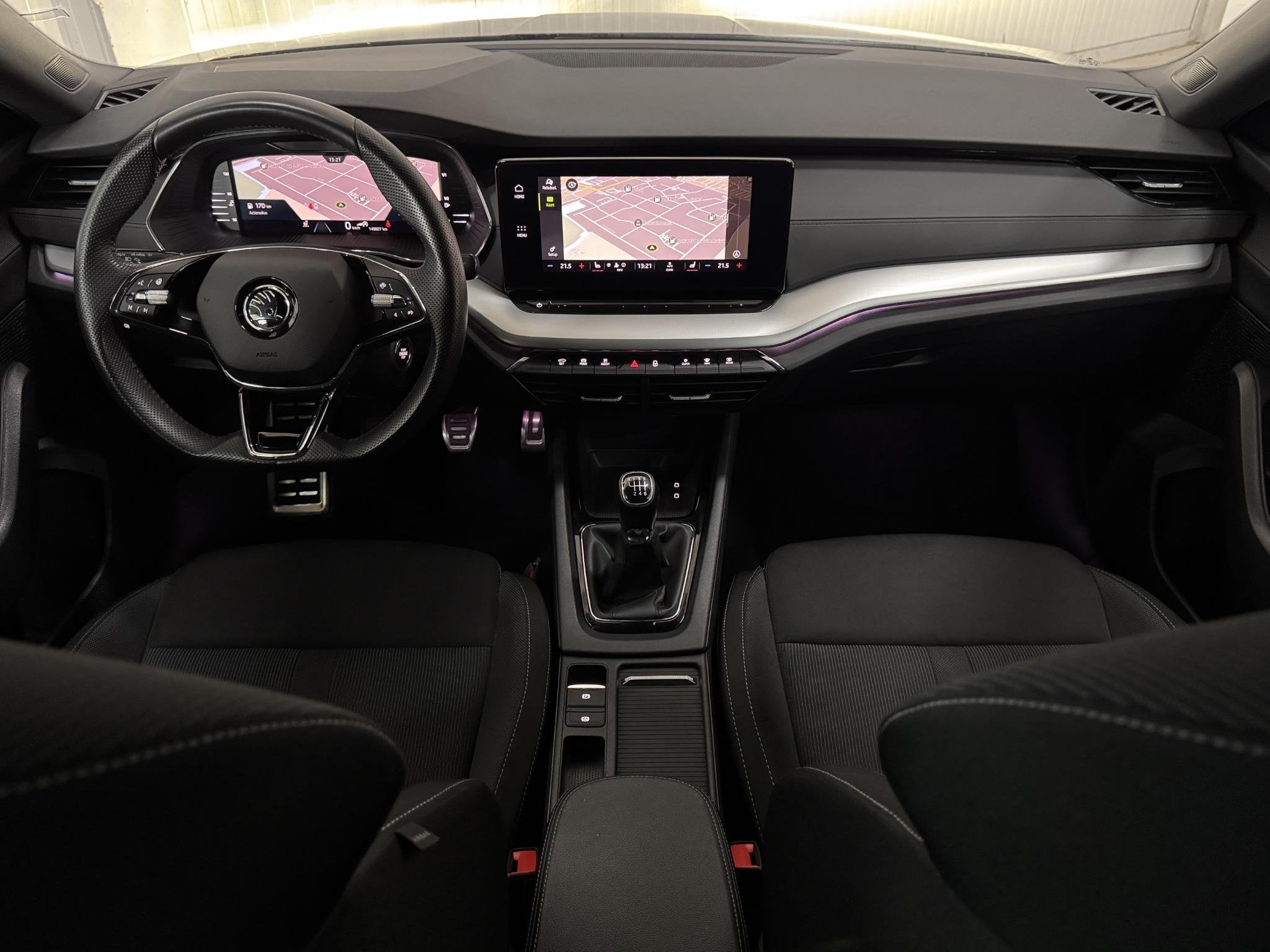Skoda Octavia 1.0 TSI Sport Business DIGI-DASH SPORT-STOEL S, Voorwielaandrijving, Dealer onderhouden, Stof, Gebruikt