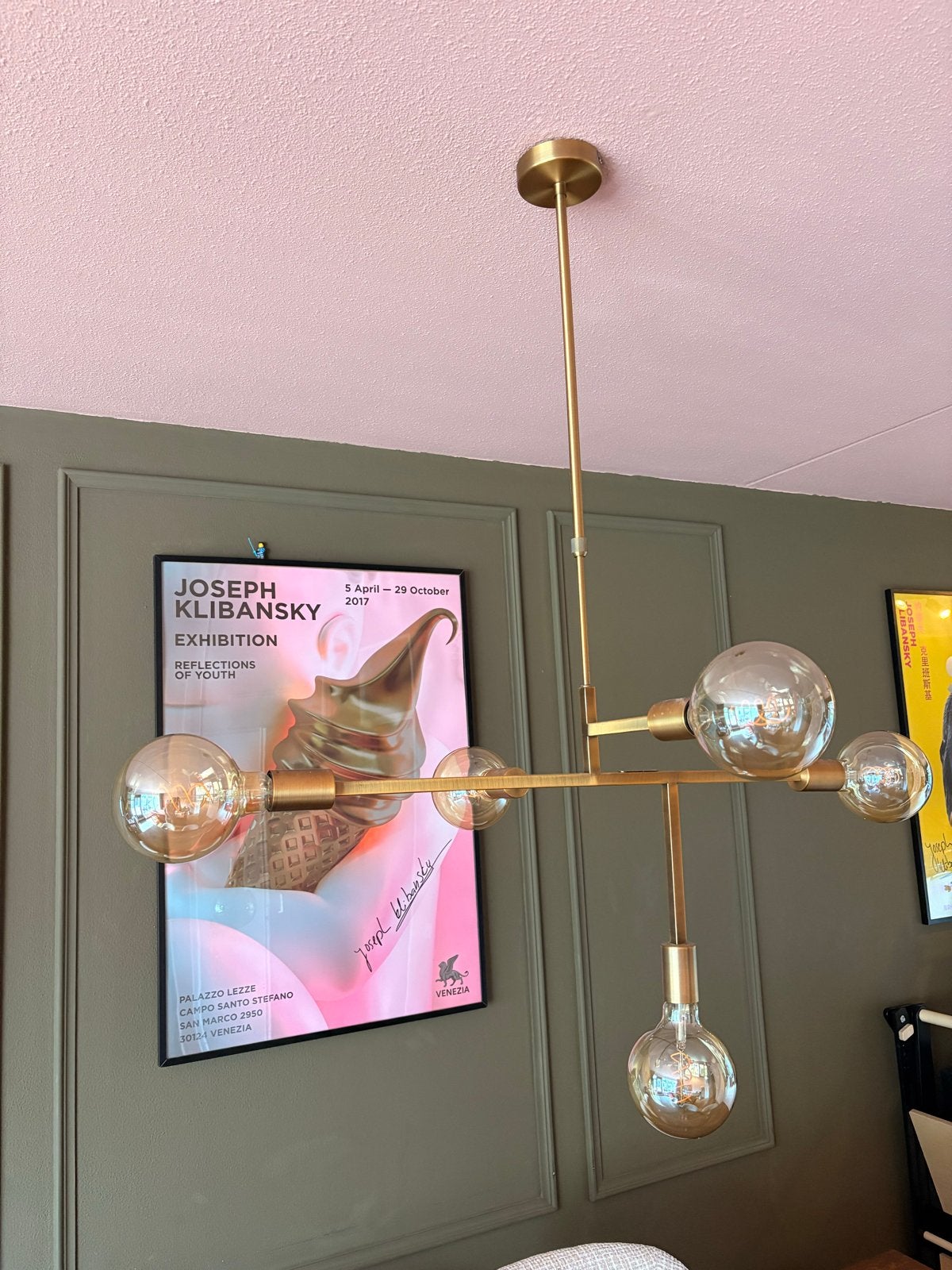 Moderne messing hanglamp met 5 E27 fittingen, Ophalen, Zo goed als nieuw, Metaal, E27 (groot)