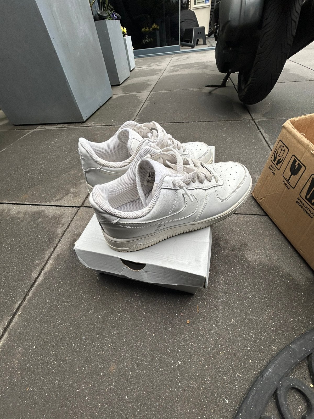 Nike air force maat 40, Ophalen of Verzenden, Gedragen, Wit