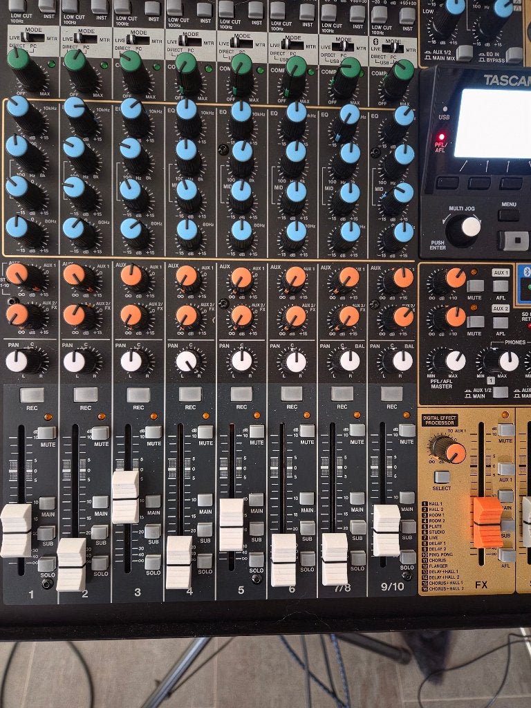Tascam Model 12 mengpaneel, Muziek en Instrumenten, Ophalen of Verzenden, Zo goed als nieuw, 10 tot 20 kanalen, Microfooningang