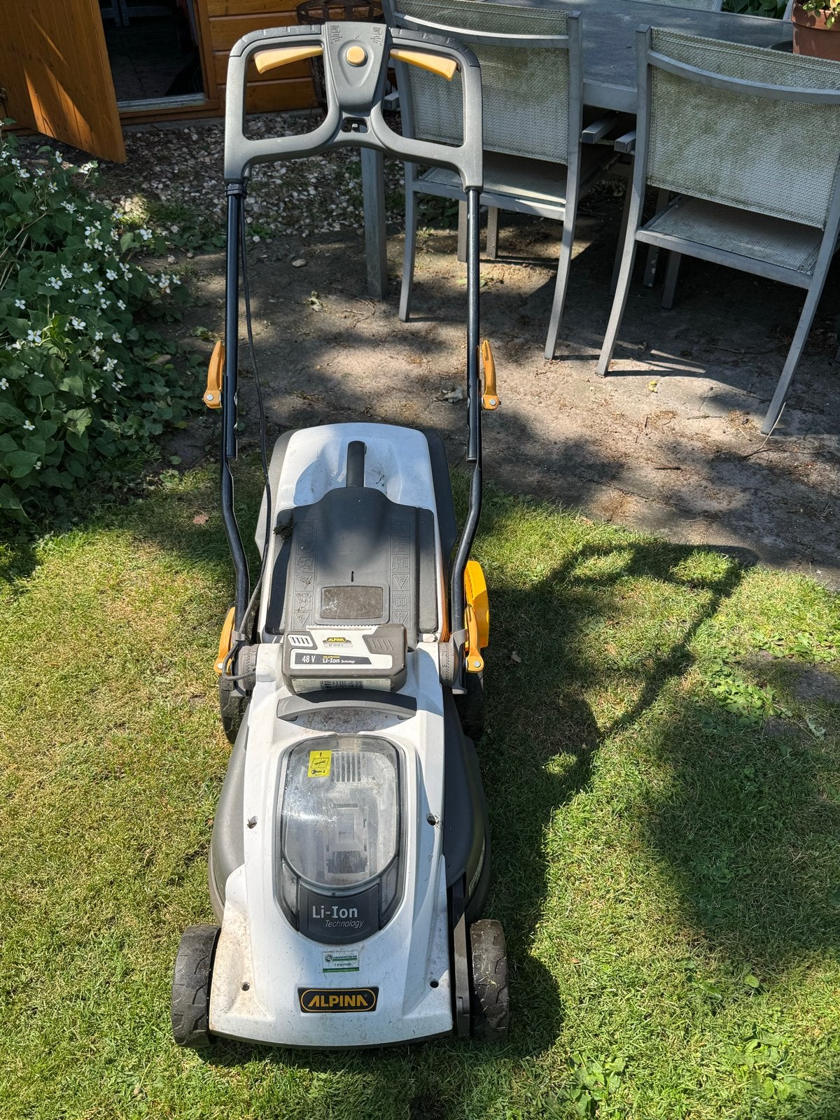 Alpina AL1 38 Li Accu Grasmaaier - 38 cm Maaibreedte, Ophalen, Cirkelmaaier, Gebruikt, Accu-grasmaaier