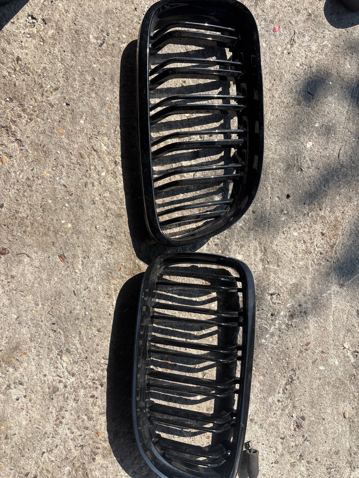 LCI Grill Hoogglans Zwart BMW E90, Ophalen of Verzenden, Gebruikt, Voor, BMW