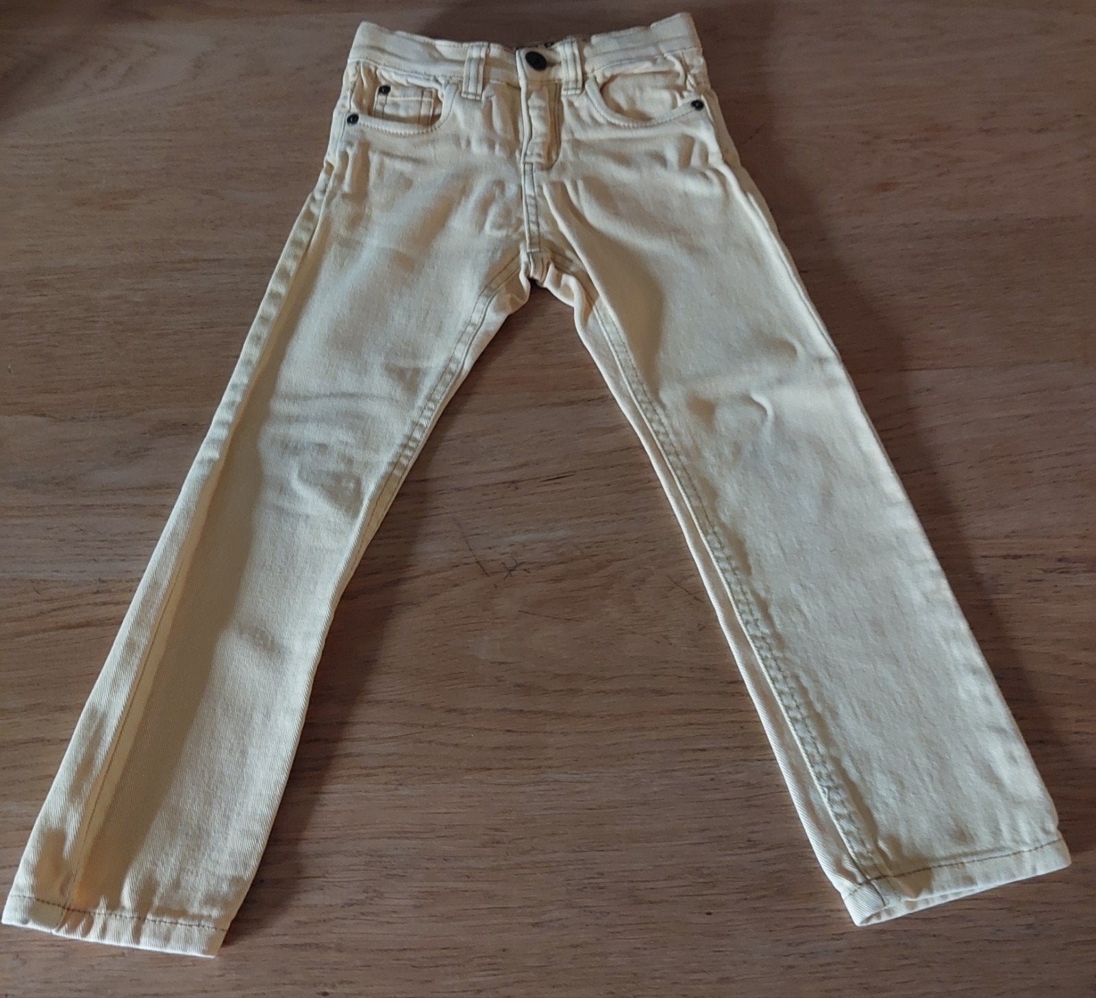 Gele broek Scamps & Boys, maat 110, Scamps & Boys, Zo goed als nieuw, Jongen, Ophalen