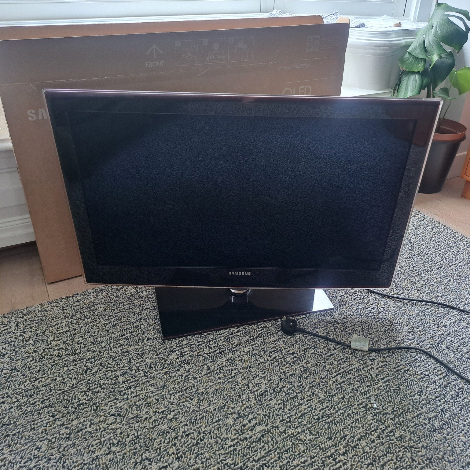 Samsung LCD TV - 37 inch, Ophalen, Gebruikt, 50 Hz, LCD