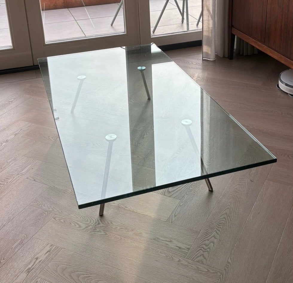 Glazen Maupertuus salontafel met metalen poten, Huis en Inrichting, Ophalen, Gebruikt, 100 tot 150 cm, 50 tot 100 cm