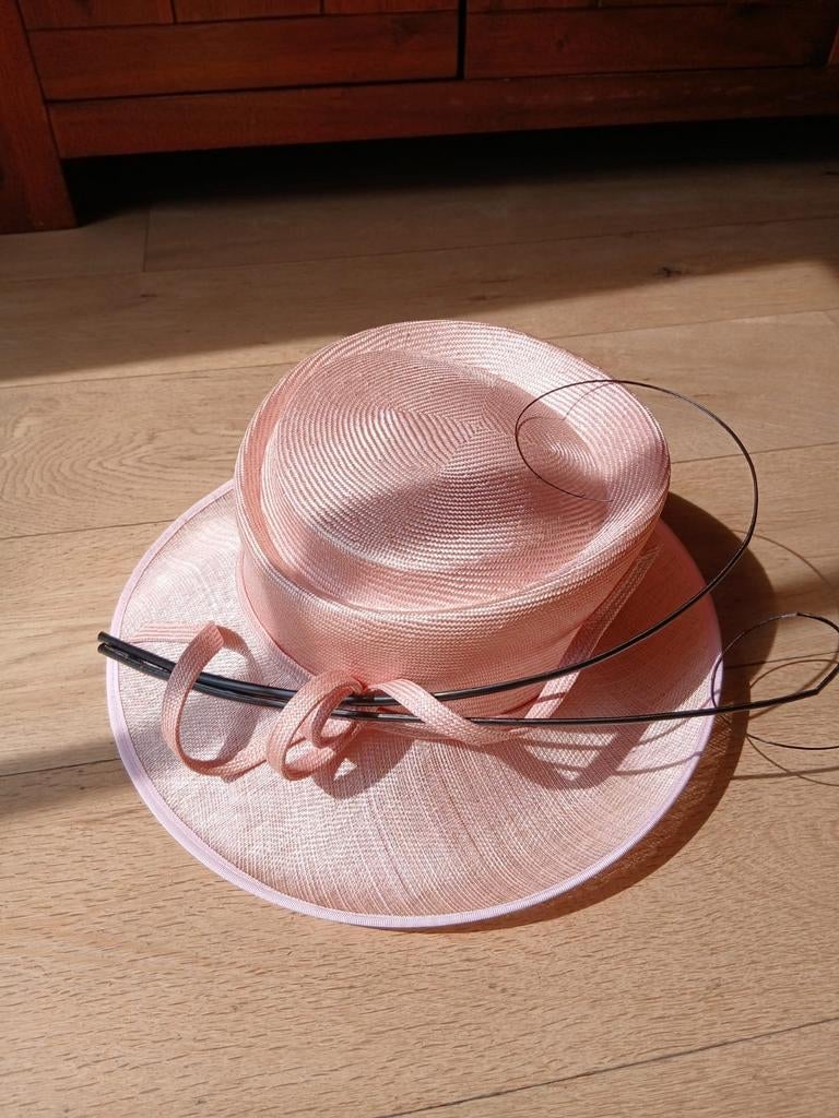 Elegante roze zomerhoed, Whiteley, Hoed, Zo goed als nieuw, One size fits all