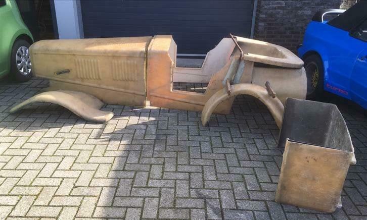 Mallen voor kitcar op keveronderstel, Ophalen