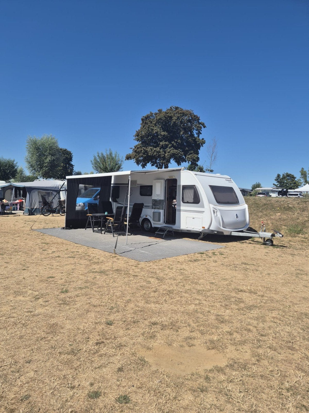 Knaus Südwind 580 qs (2014) - Ruime 6-persoons gezinscaravan, Caravans en Kamperen, Treinzit, Particulier, Knaus, Frans bed