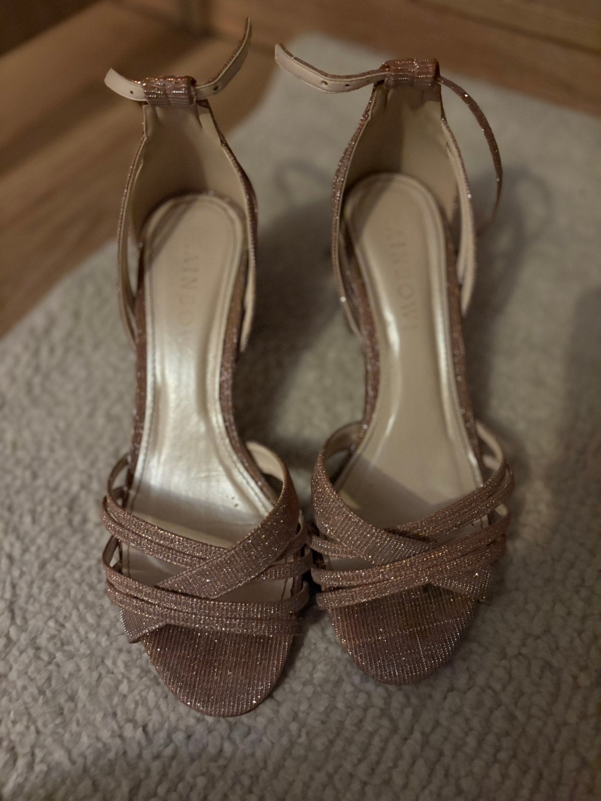 Glitter bruilofts hakjes, Schoenen met lage hakken, Ophalen of Verzenden, Zo goed als nieuw, Roze