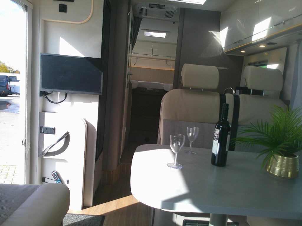 Etrusco I 7400 SB 9-traps automaat, Caravans en Kamperen, Luifel, Ringverwarming, Fiat, Bedrijf