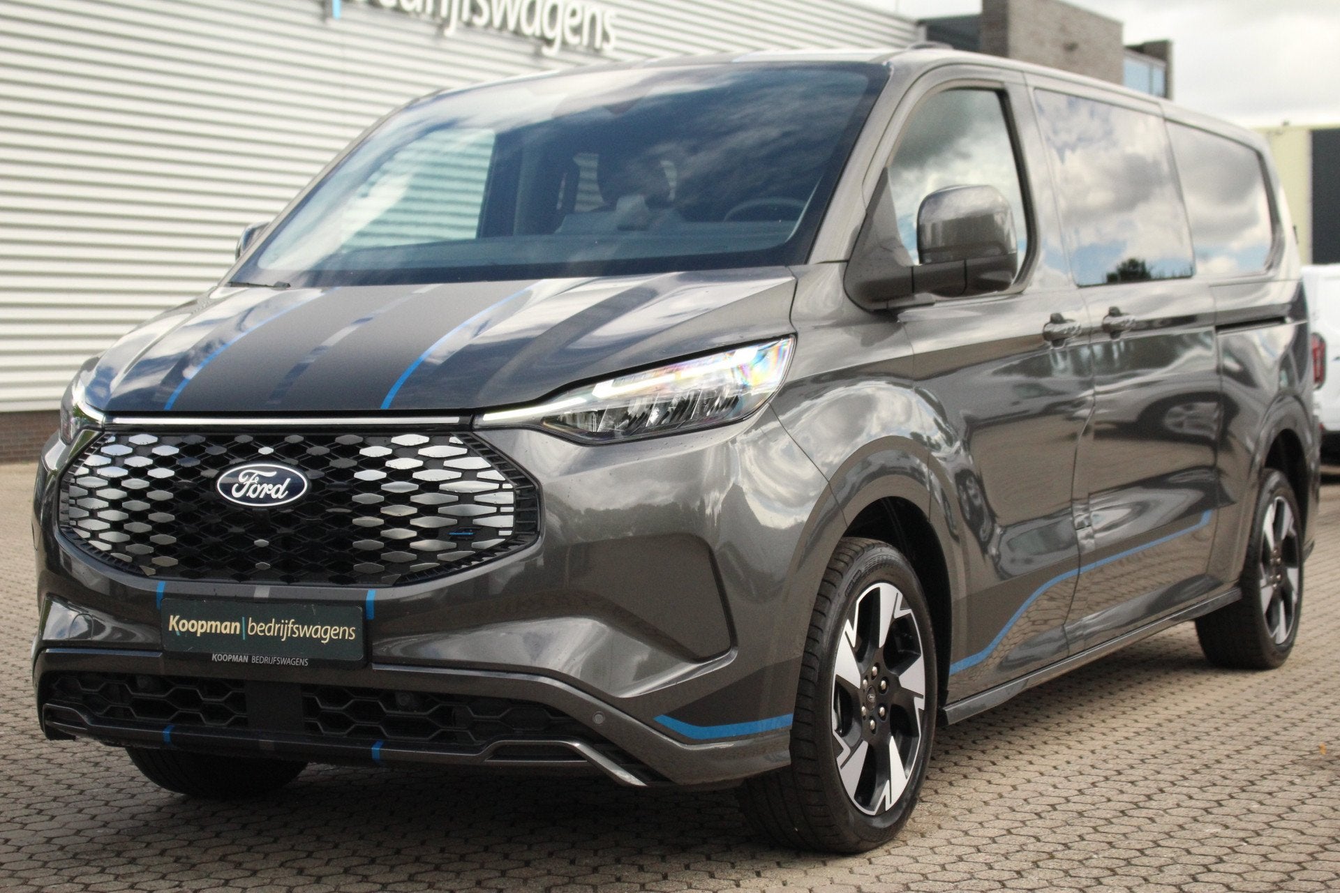Ford E-Transit Custom 320 L2H1 Sport DC 71 kWh | 160kW/218pk, Automaat, Adaptive Cruise Control, 71 kWh, 2800 kg