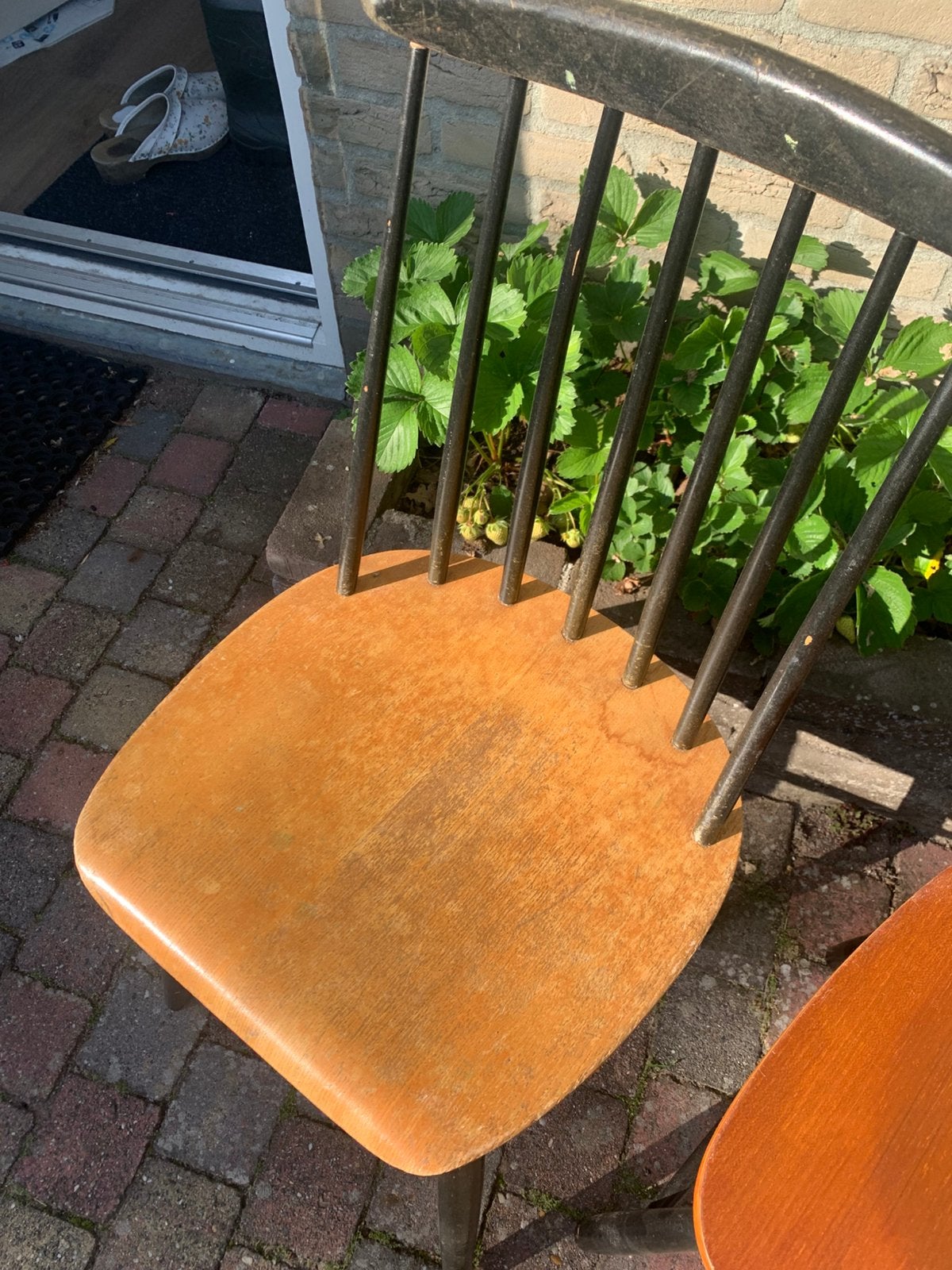 Vintage houten spijlenstoel, Huis en Inrichting, Gebruikt, Bruin, Ophalen of Verzenden, Eén