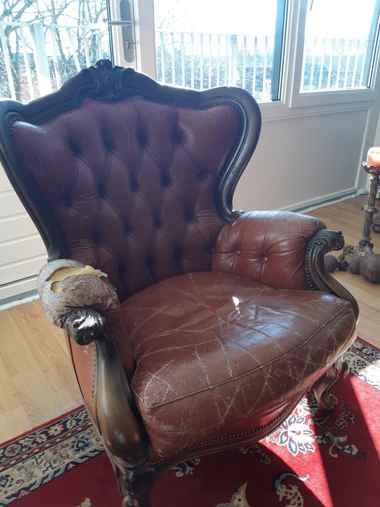Antieke stoelen, Ophalen