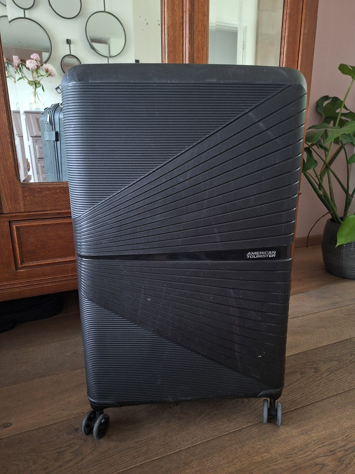 American Tourister koffer, Ophalen, Wieltjes, Hard kunststof, 45 tot 55 cm