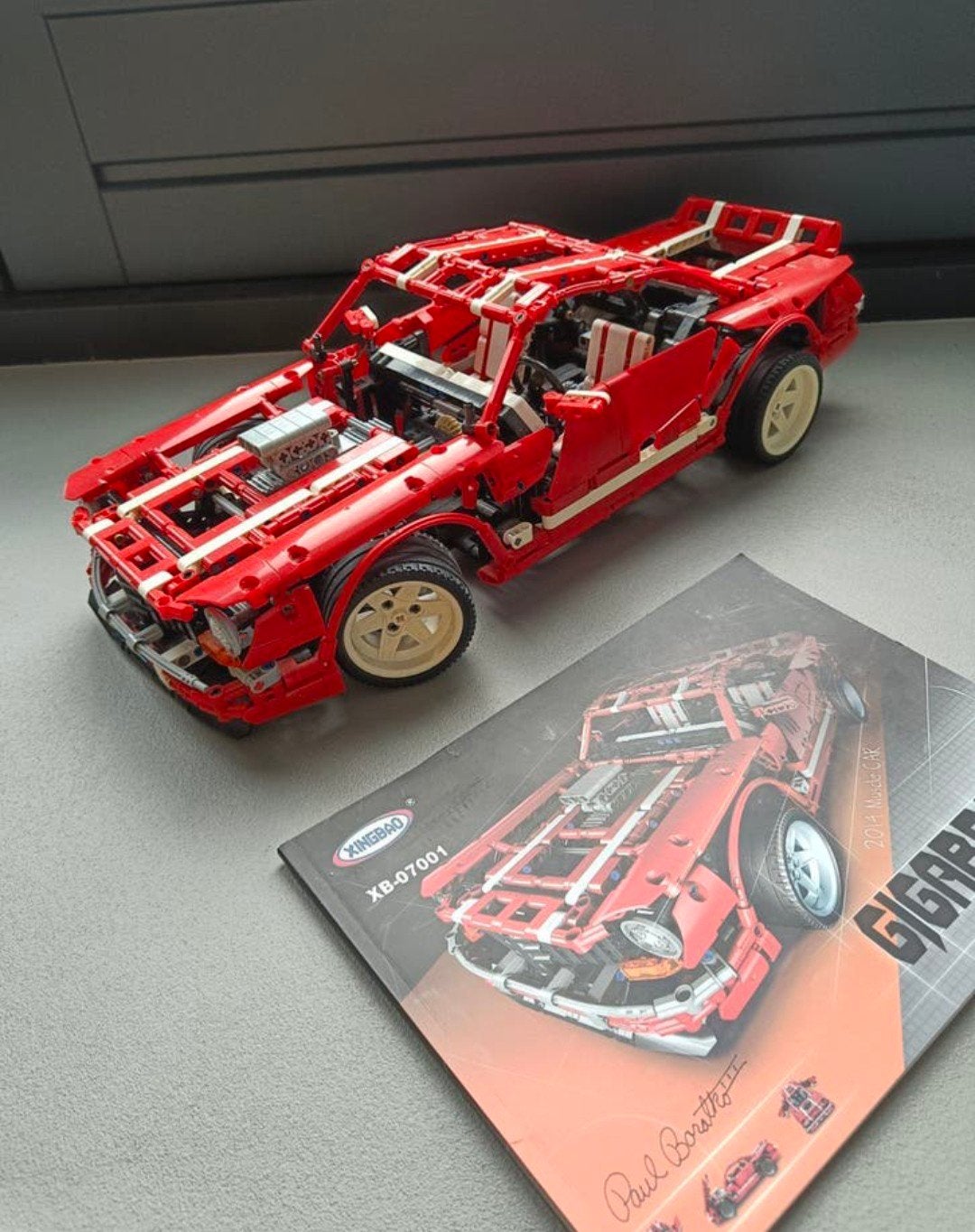 Xingbao Gigabronc 2014 Muscle Car XB-07001 bouwset, Ophalen of Verzenden, Zo goed als nieuw
