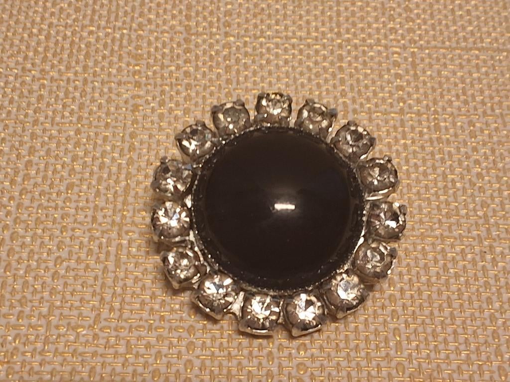 Mooie zwarte broche met strass stenen, Sieraden, Tassen en Uiterlijk, Broches, Zo goed als nieuw, Overige materialen, Zwart, 4 tot 7 cm