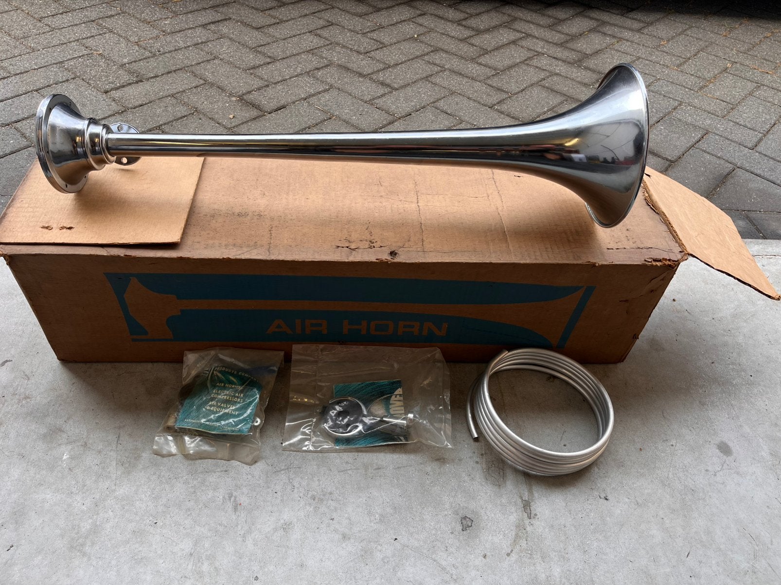 Grover luchthoorn 63cm., Ophalen of Verzenden, Nieuw, Overige merken, Overige Auto-onderdelen