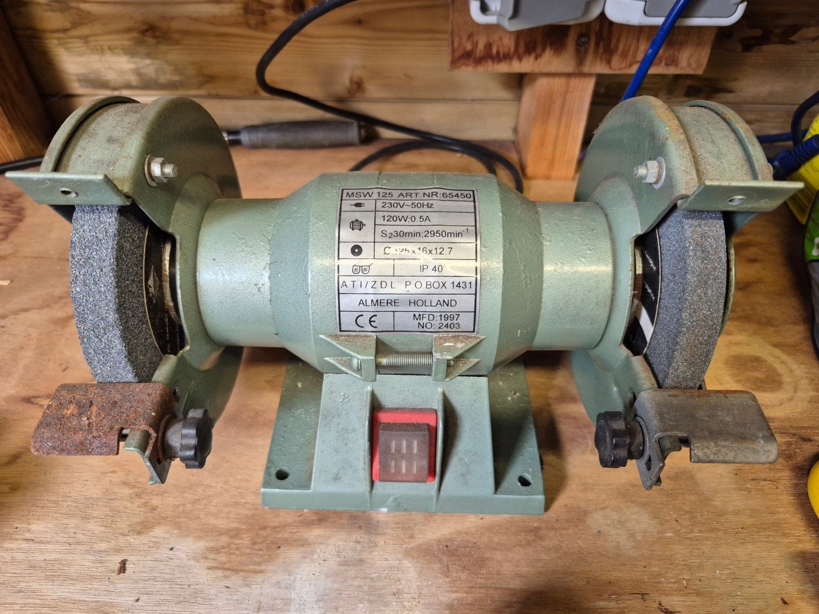 Werkbankslijpmachine MSW 125 - Gebruikt maar functioneel, Doe-het-zelf en Verbouw, Ophalen of Verzenden, Gebruikt, Minder dan 700 watt