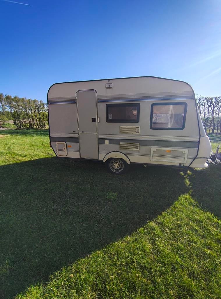 Nette hobby caravan. Nieuwe adv 5 / 05 2026, Hobby, Bedrijf, Treinzit, Koelkast
