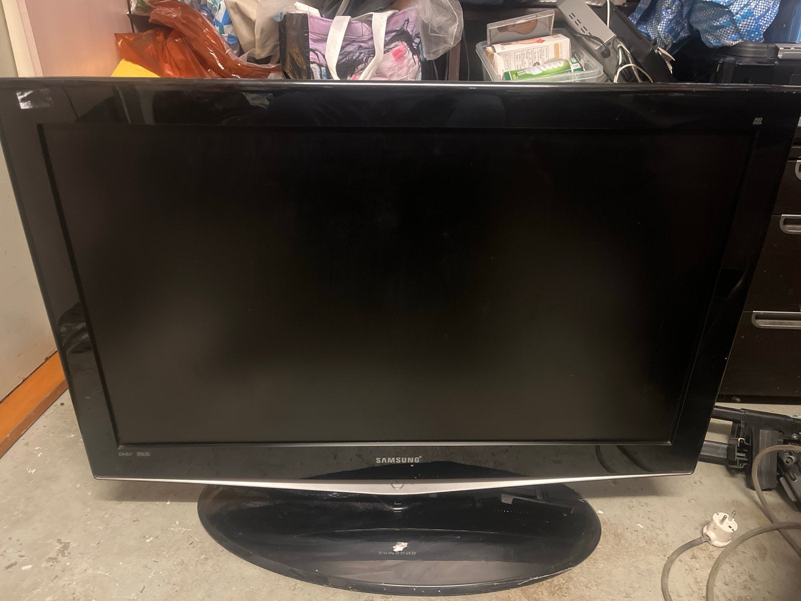 Samsung LE37R72B LCD TV - 94 cm (37 inch), Gebruikt, 50 Hz, Samsung, HD Ready (720p)