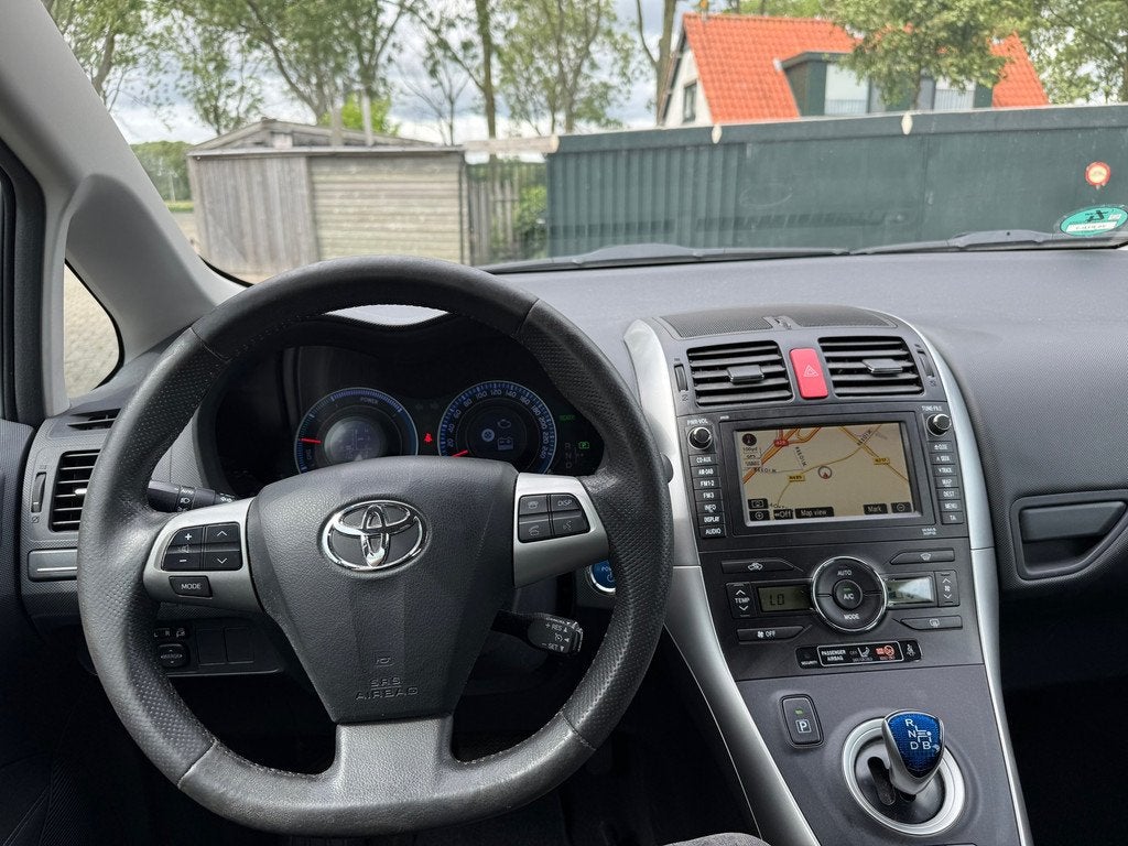 Toyota Auris 1.8 Full Hybrid Executive Keyless/Navi/Camera, Auto's, Euro 5, Gebruikt, 4 cilinders, 25 km/l